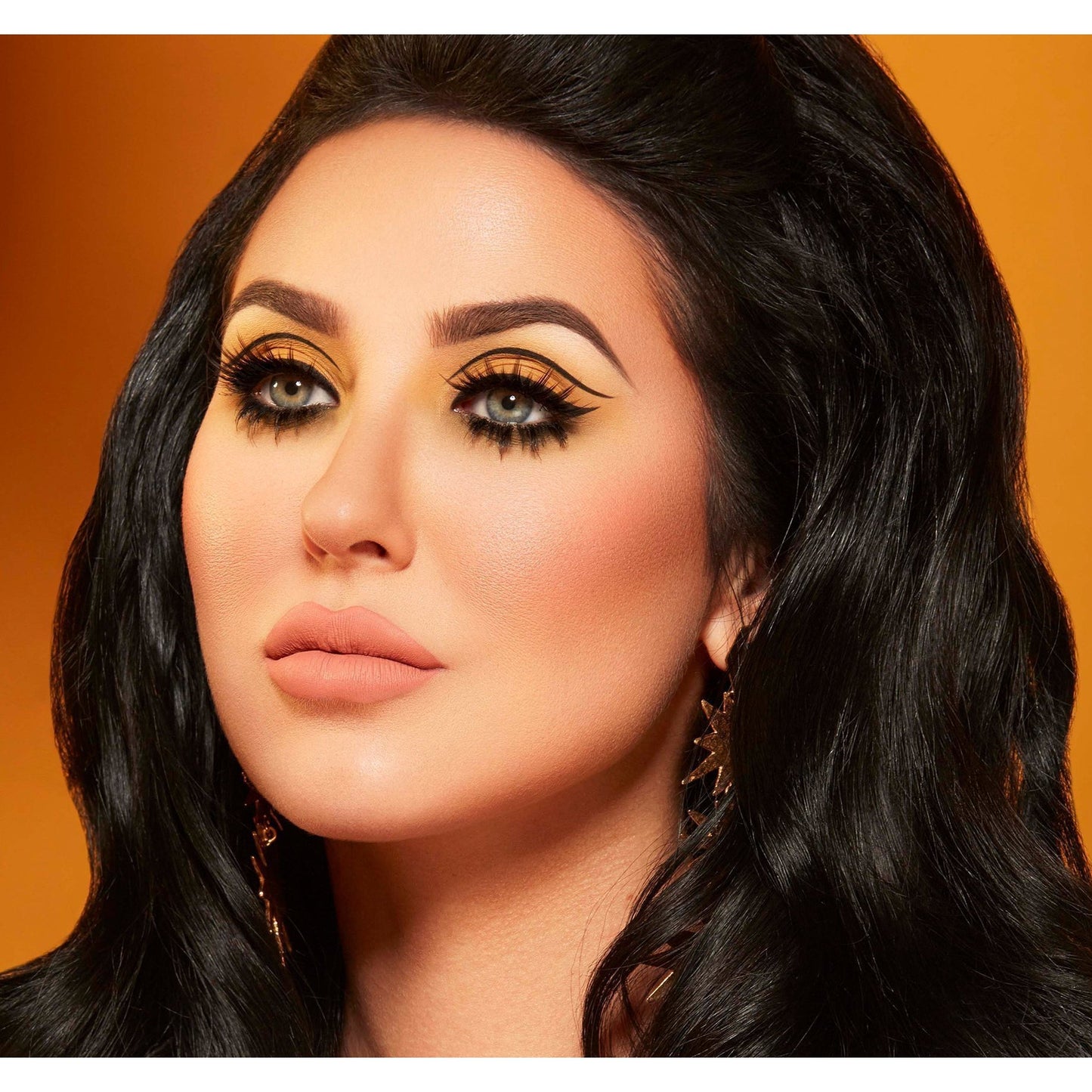 MORPHE X JACLYN HILL ARMED & GORGEOUS EYESHADOW PALETTE
