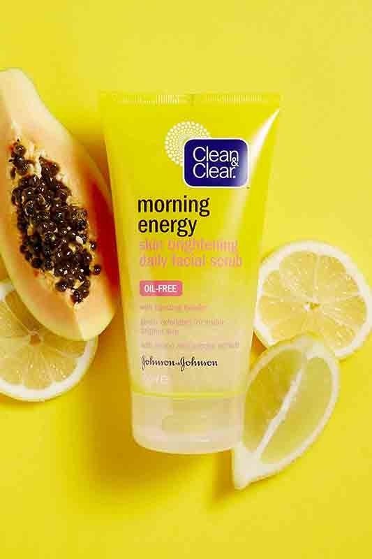 CLEAN & CLEAR® Morning Energy Skin Brightening Daily Facial Scrub 150ml - Ome's Beauty Mart